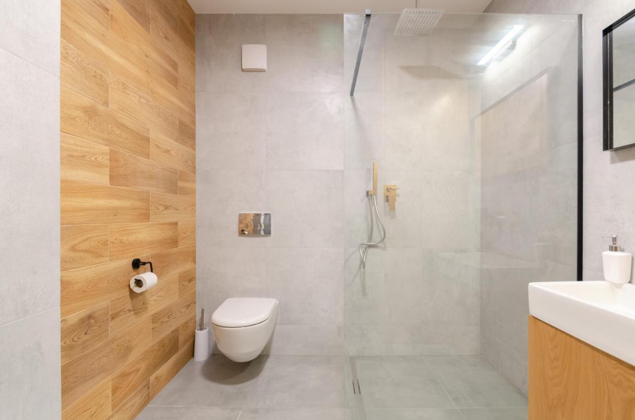 Petrovdom 12-95 Loft Apartments At Rc Kvartet, 16Г Vasyl Lypkivskyi Street Kiew Exterior foto