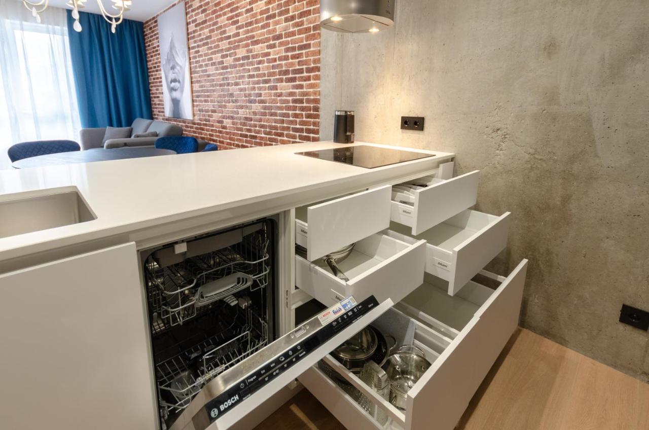 Petrovdom 12-95 Loft Apartments At Rc Kvartet, 16Г Vasyl Lypkivskyi Street Kiew Exterior foto