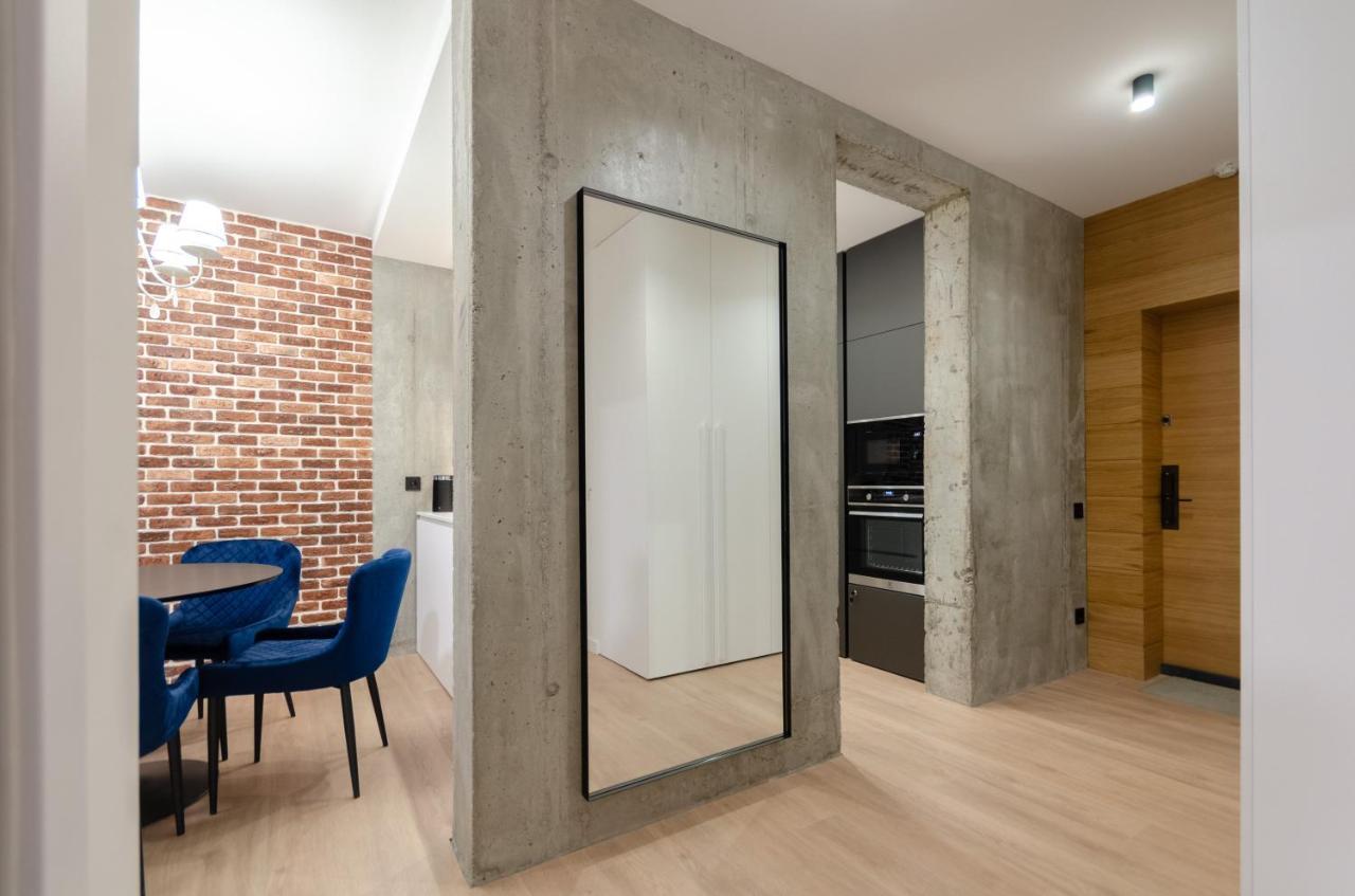 Petrovdom 12-95 Loft Apartments At Rc Kvartet, 16Г Vasyl Lypkivskyi Street Kiew Exterior foto