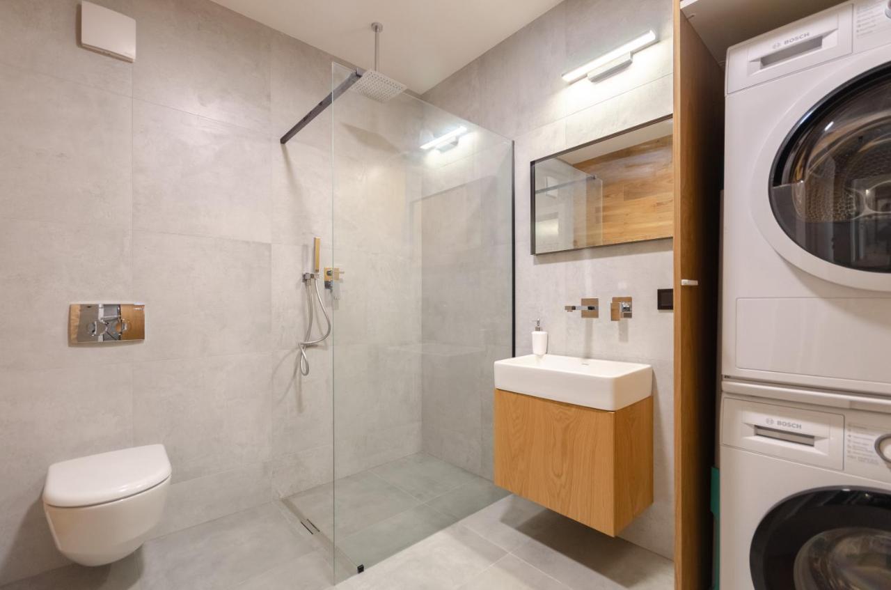 Petrovdom 12-95 Loft Apartments At Rc Kvartet, 16Г Vasyl Lypkivskyi Street Kiew Exterior foto